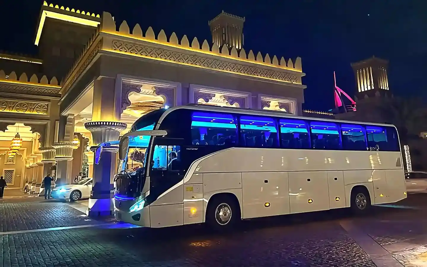 LUXURY BUS RENTAL